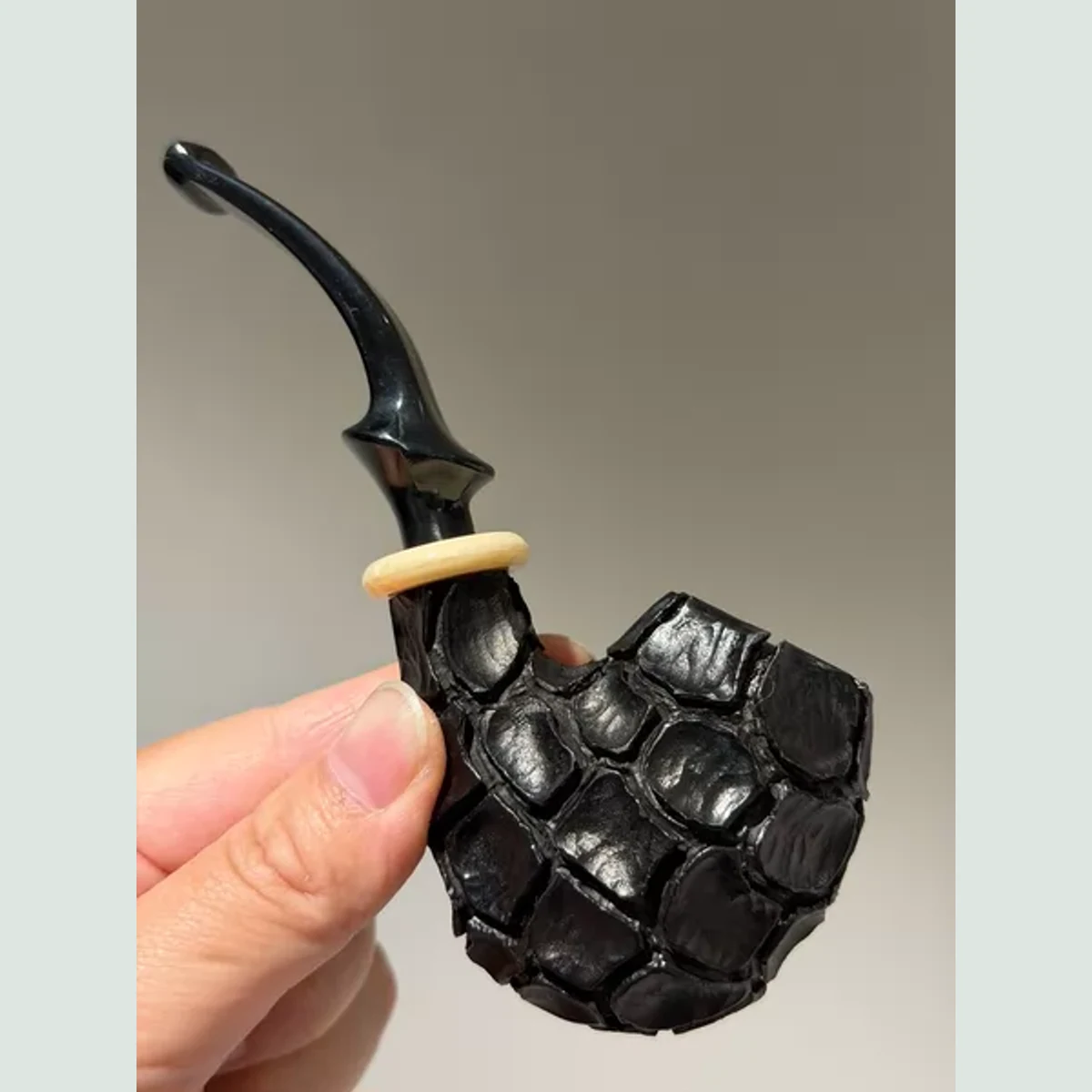 Tortoiseshell Carved Sherlock Bent Solid Briar Wood Tobacco Pipe