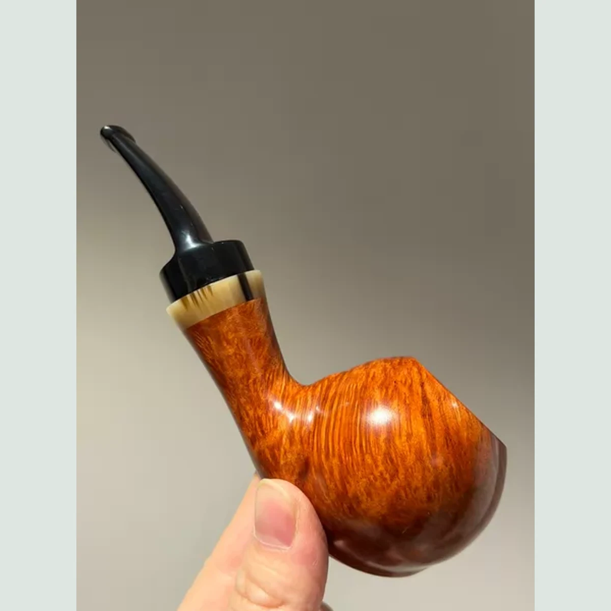 XL Dragon Claw Egg Cooling Chamber Solid Briar Wood Tobacco Pipe visible shape and finish detail
